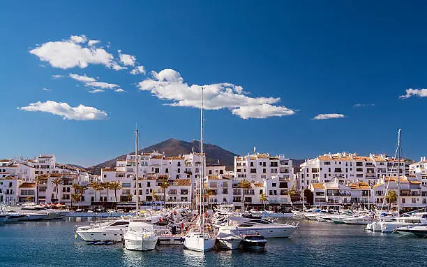 El puerto deportivo de Puerto Banús